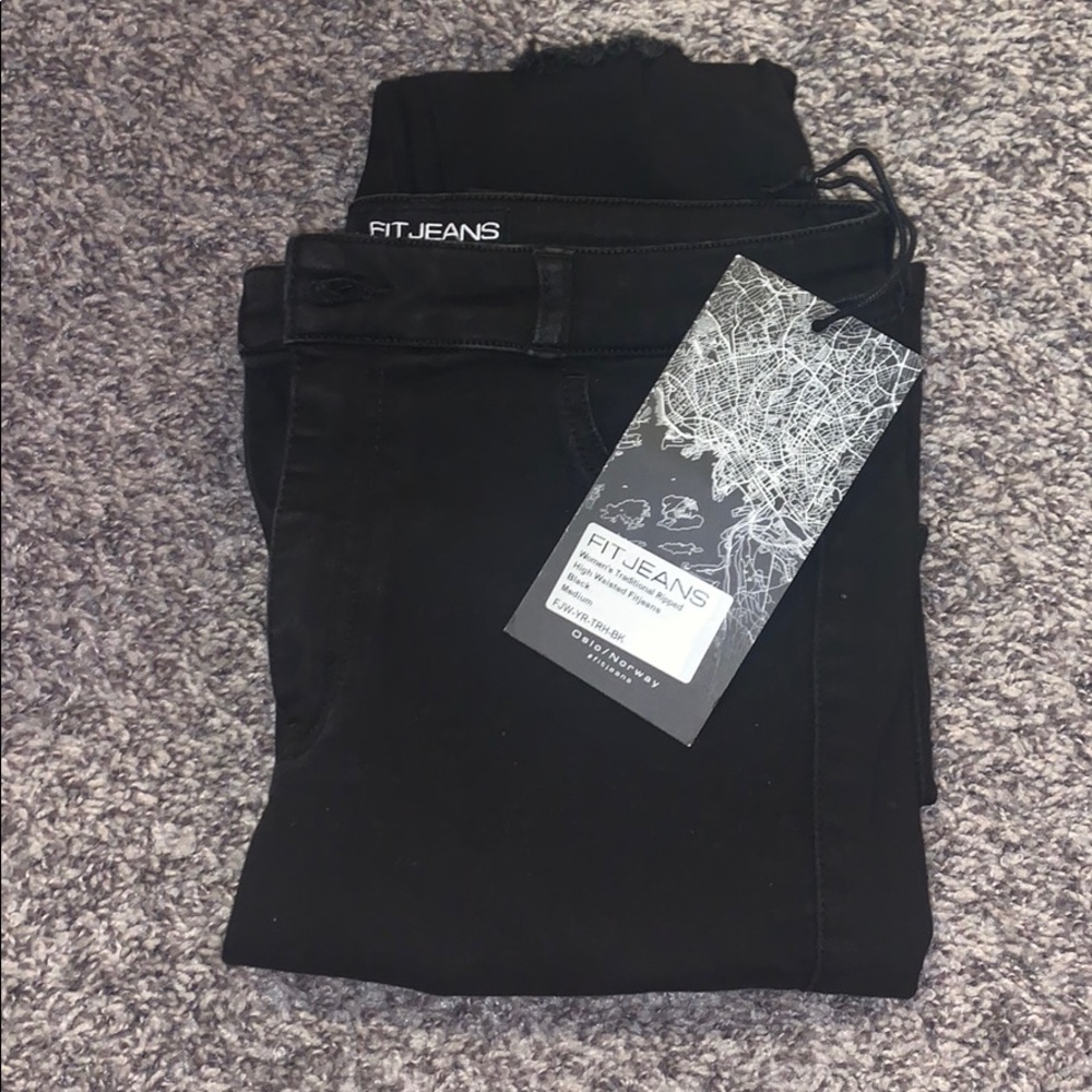 Black FitJeans
